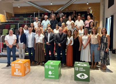 En la imatge Sergi Martínez, regidor de turisme,  el primer començant per l'esquerra