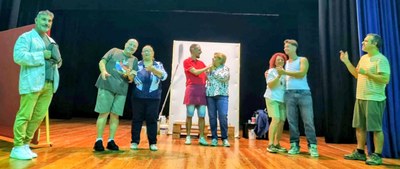 El grup l’Arrel representarà diumenge la comèdia “Tres i no res” d’Apel·les Mestres