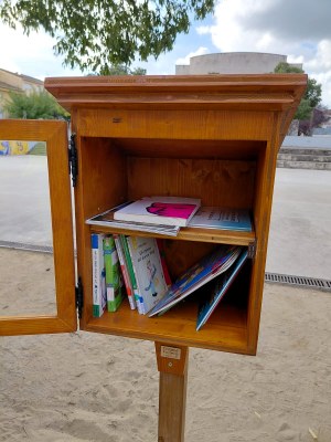 L’Ajuntament instal·la casetes d’intercanvi de llibres